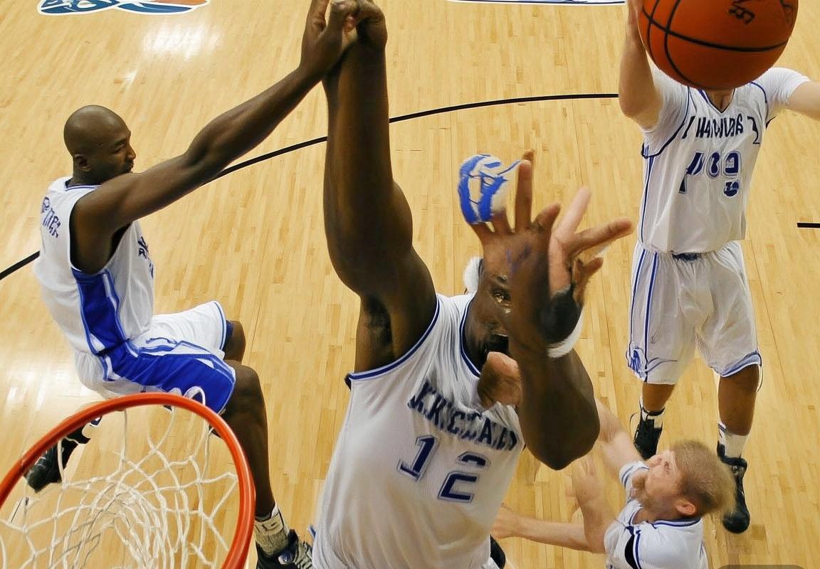 巴特尔VS诺维斯基：篮球传奇对决与巅峰时刻回顾(图3)